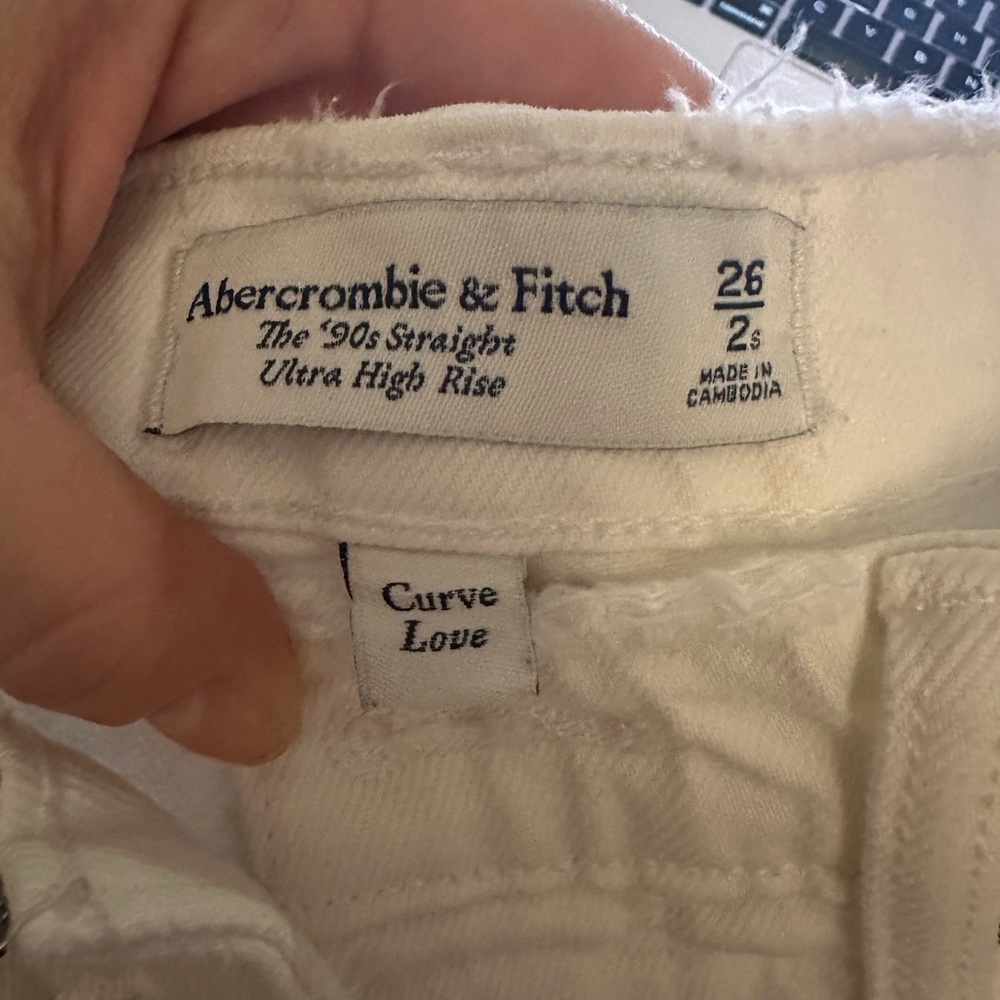 Abercrombie & Fitch Cream Straight Leg Jeans - Picture 12 of 12